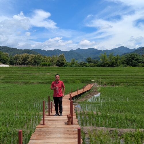 Kuang Si Waterfalls Hiking Adventure & Morning Mekong Cruise (F18)